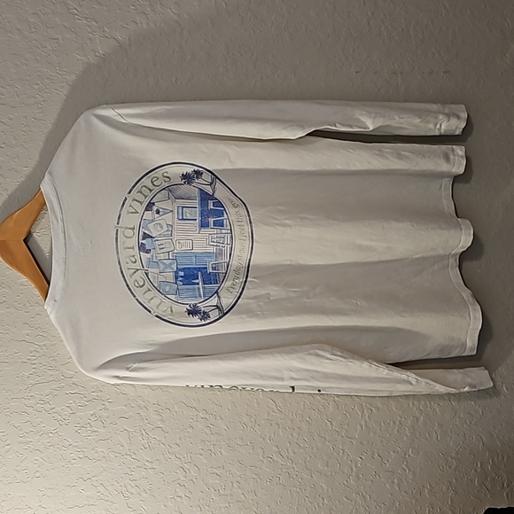 Vineyard Vines Long Sleeve pocket tee, size medium - Picture 6 of 7